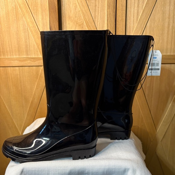 Time and Tru Black Women's Winter & Rain Boots - Picture 1 of 4